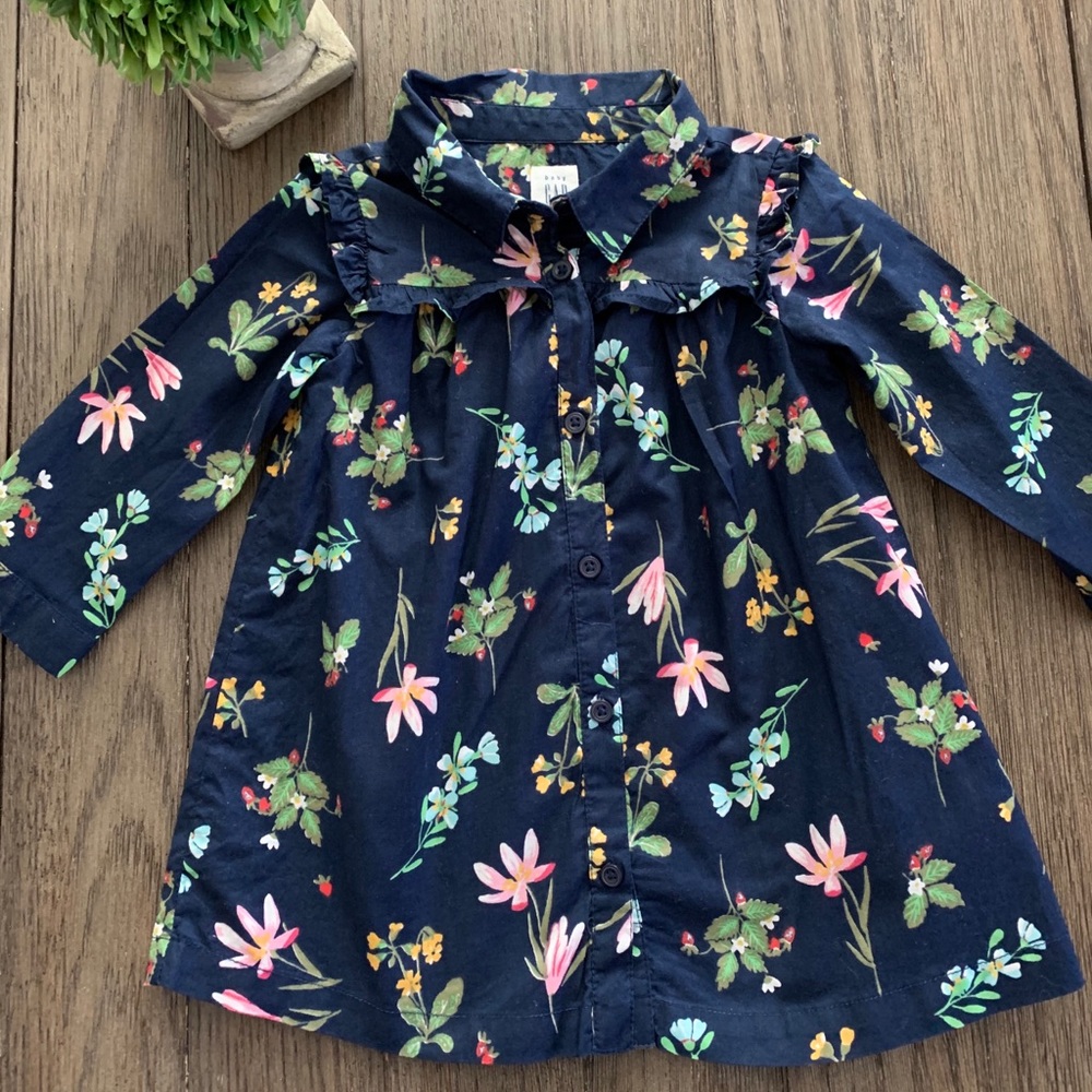 Adorable Gap flowered Double layered dress. 18/24